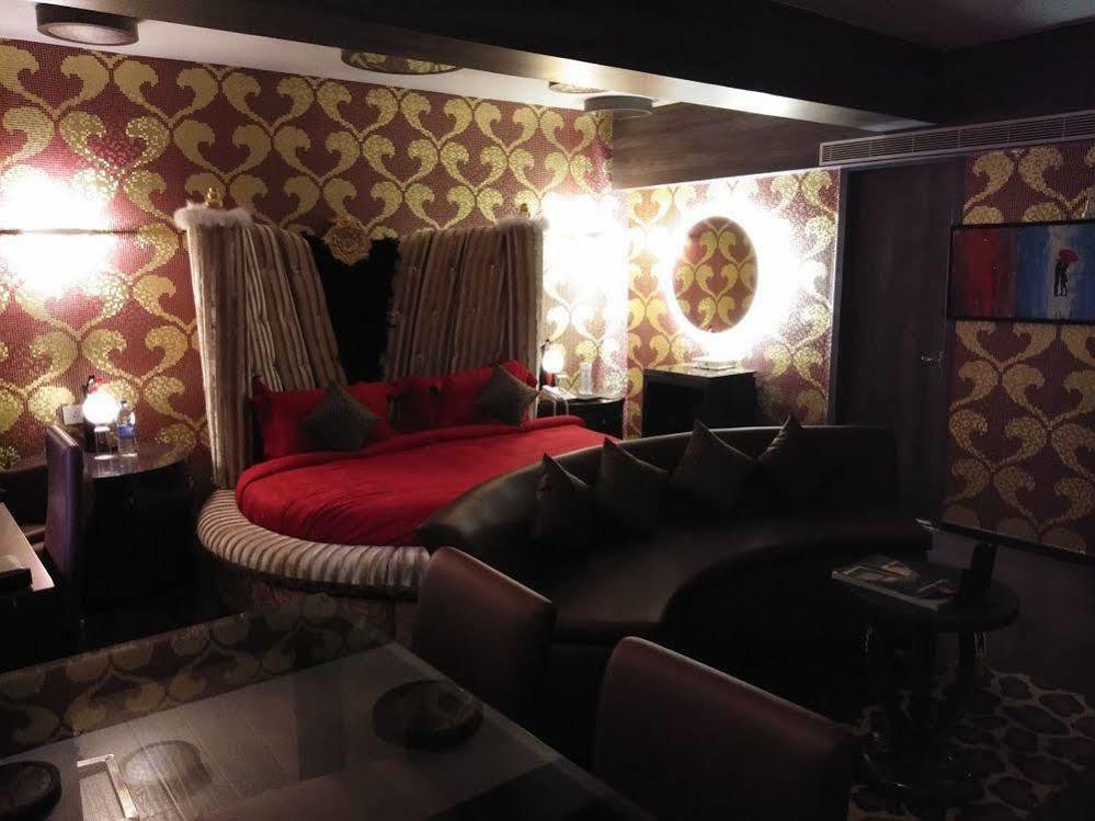 Hotel Oxina Lygon Tiruchirappalli Buitenkant foto